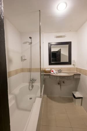 thumbnail: Bathroom
