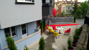 thumbnail: Front of property