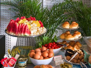 thumbnail: Breakfast area