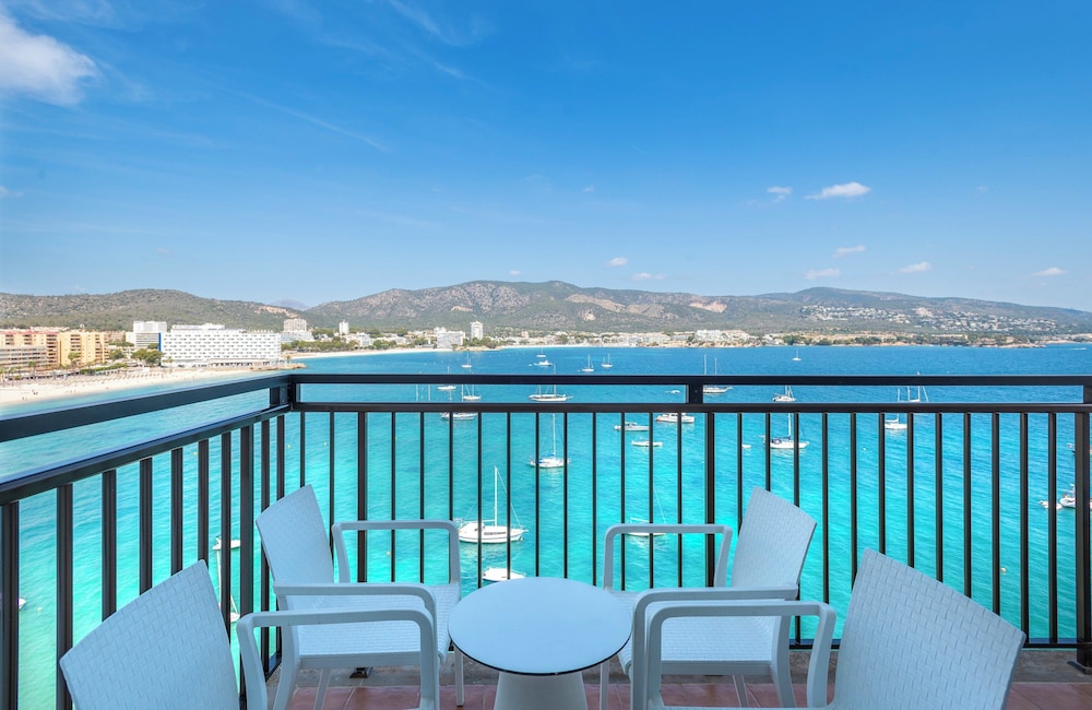 Beach/ocean view