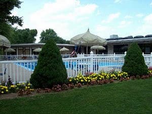 thumbnail: Pool