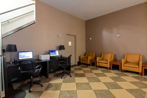 thumbnail: Business center