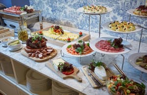 thumbnail: Restaurant