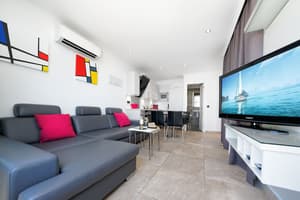 thumbnail: Living area
