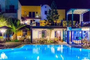 thumbnail: Poolside bar