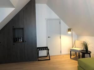 thumbnail: Interior