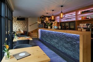 thumbnail: Bar (on property)