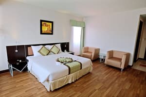 thumbnail: Room