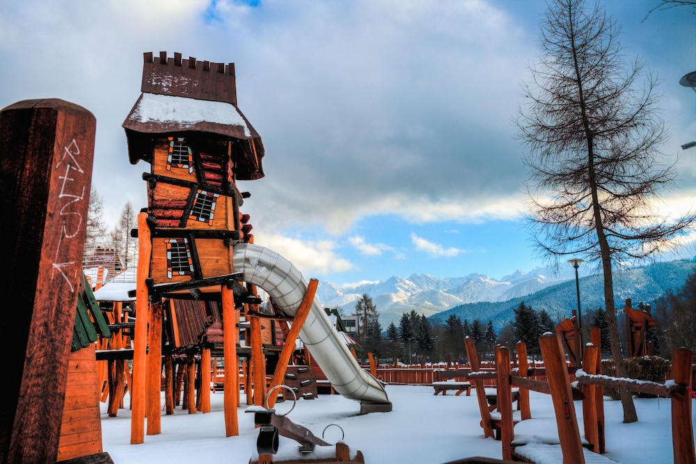 Children's play area - outdoor