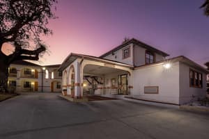 thumbnail: Exterior