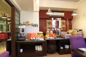 thumbnail: Breakfast buffet