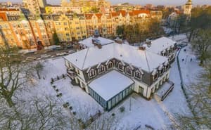 thumbnail: Property grounds