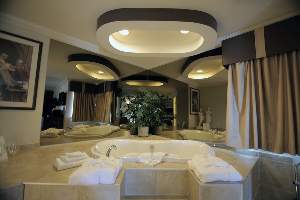 Jetted tub