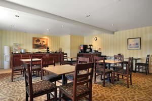 thumbnail: Restaurant