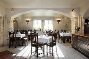 thumbnail: Restaurant