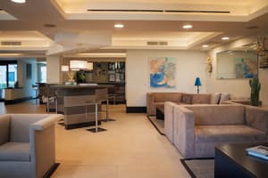 thumbnail: Lobby lounge