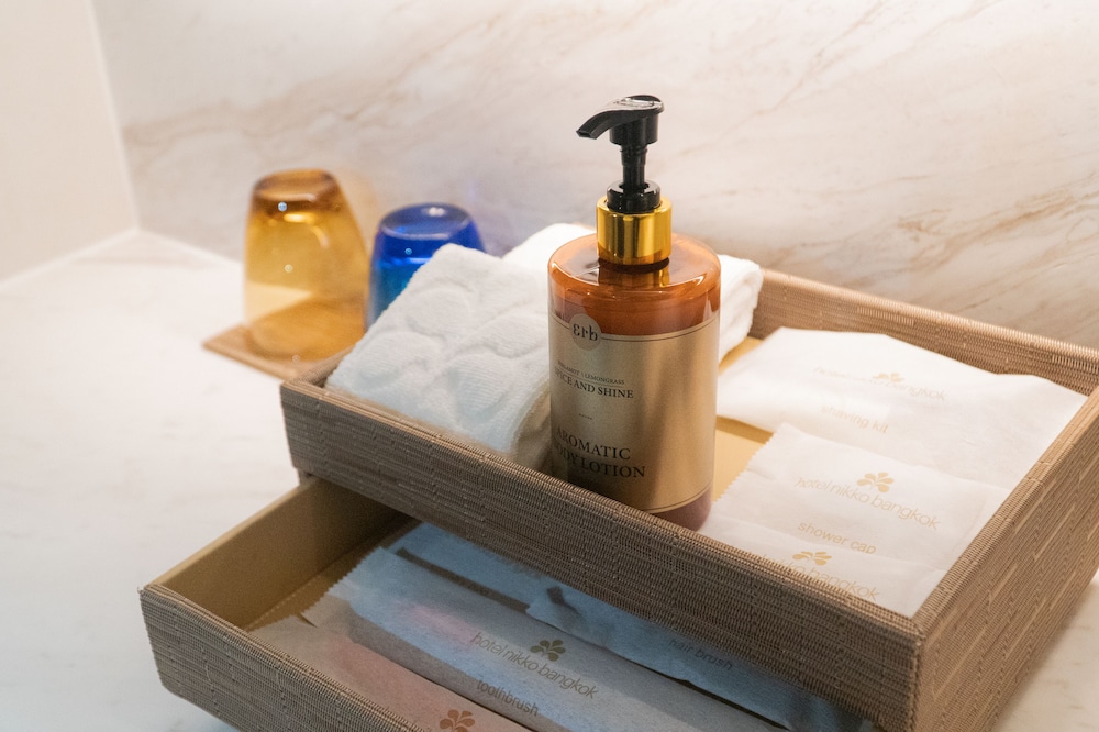 Bathroom amenities