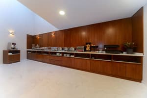 thumbnail: Breakfast area