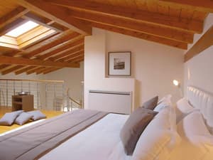thumbnail: Interior