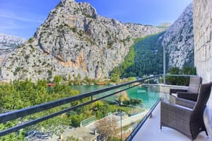 thumbnail: Balcony