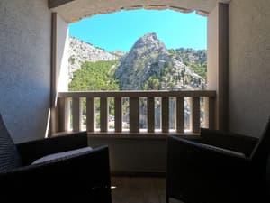 thumbnail: Balcony