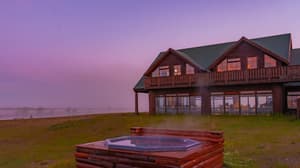 thumbnail: Exterior