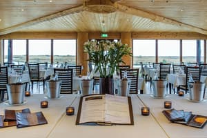 thumbnail: Restaurant