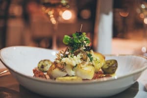 thumbnail: Restaurant