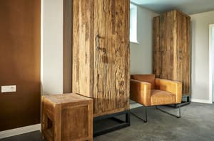 thumbnail: Interior