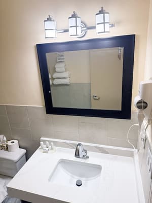 thumbnail: Bathroom