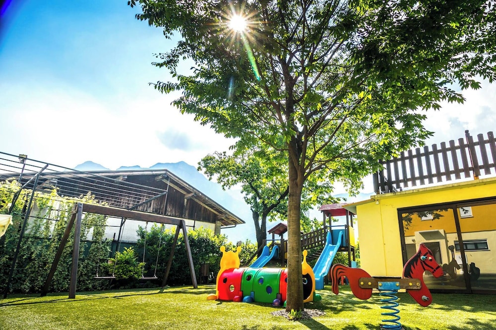 Children's play area - outdoor