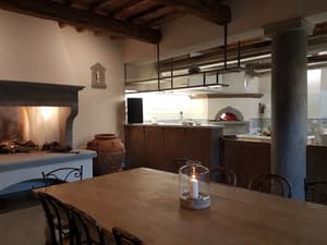 thumbnail: Interior detail