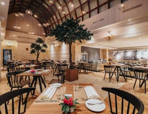 thumbnail: Restaurant