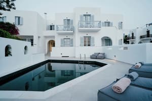 thumbnail: Pool