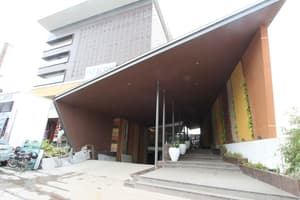 thumbnail: Exterior