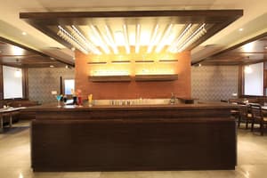 thumbnail: Bar (on property)