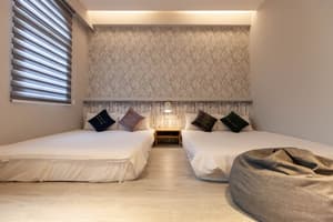 thumbnail: Room
