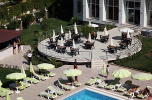 thumbnail: Terrace