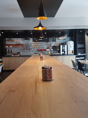 thumbnail: Breakfast area