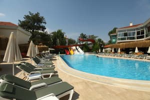 thumbnail: Outdoor pool