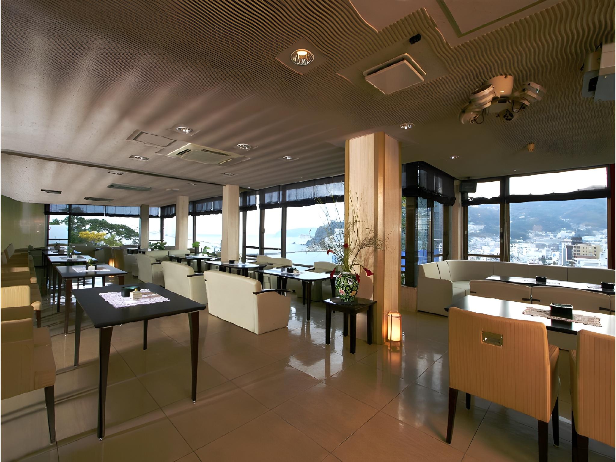 Restaurant-cafeteria