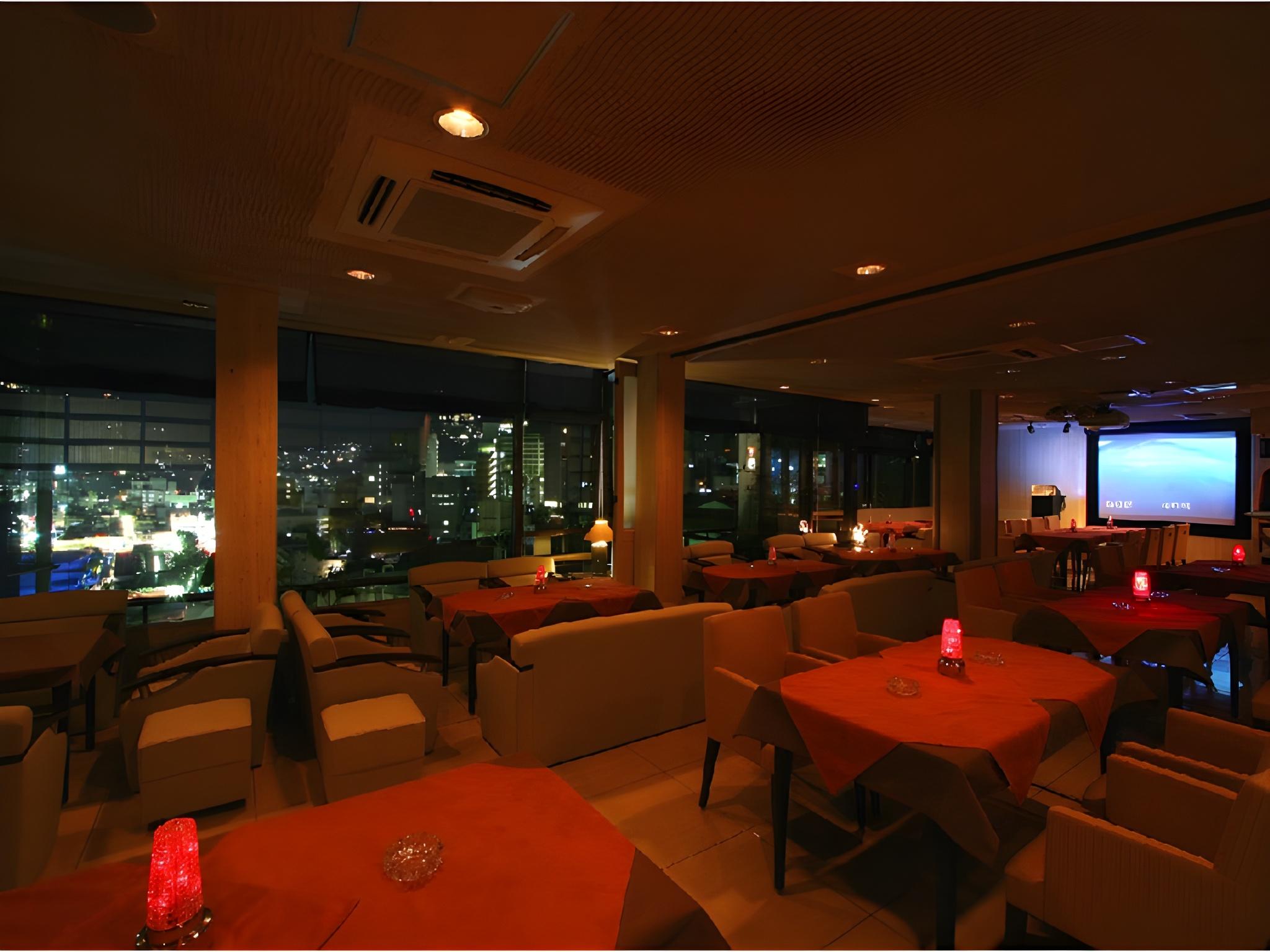 Restaurant-cafeteria