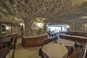thumbnail: Restaurant