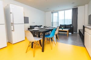 thumbnail: In-room dining