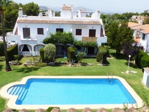 thumbnail: Outdoor pool