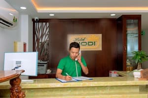 thumbnail: Reception