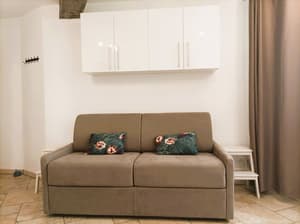 thumbnail: Lounge
