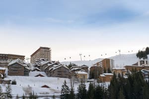 thumbnail: Exterior