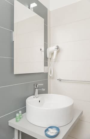 thumbnail: Bathroom sink