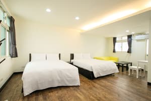 thumbnail: Room